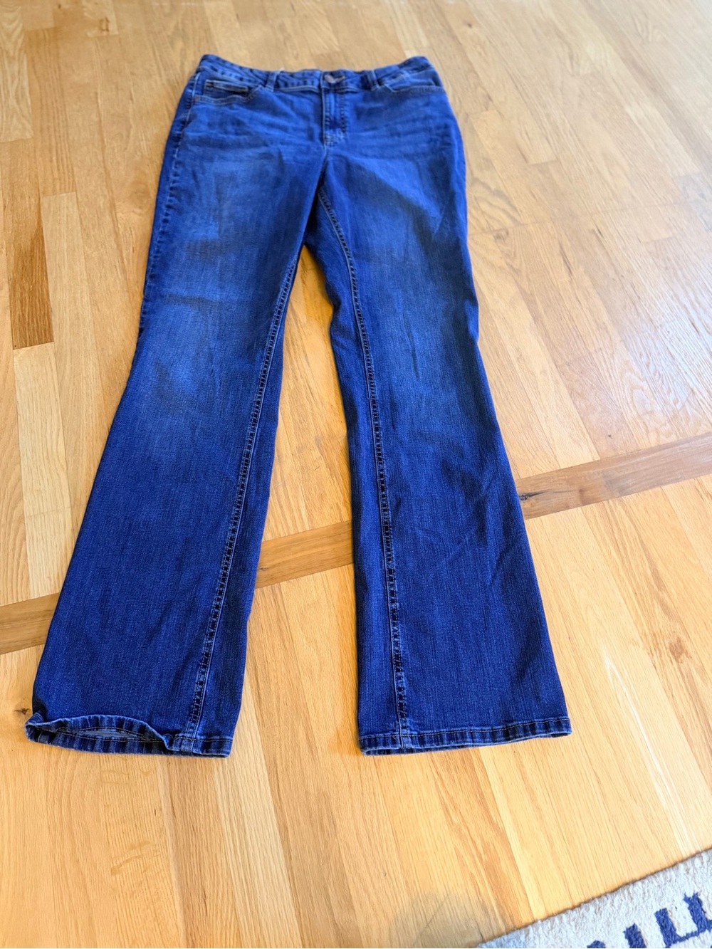 Women' Size 16 C-Long "M Jeans by Maurice's" Blue Flare Jeans Wide Leg Style GUC